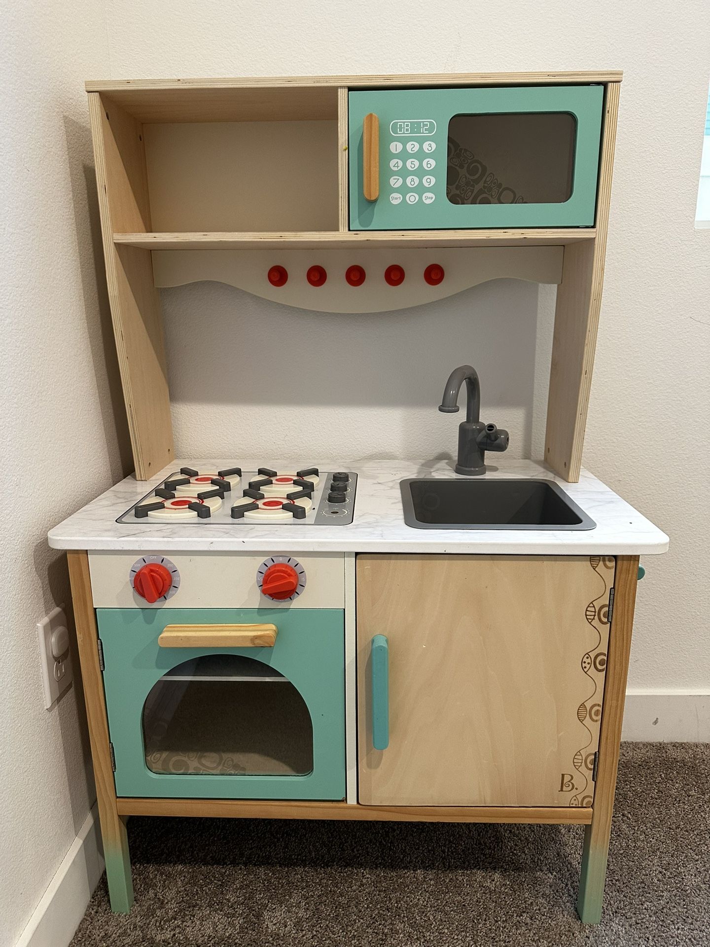 Play Kitchen