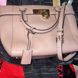 Pink Michael Kors Purse 👜 With Tags Still Attached Paid 348 Plus Tax