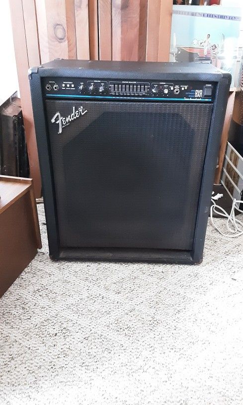 Fender BXR 200