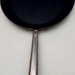 Misen Carbon Steel Nonstick 10" Frying Pan