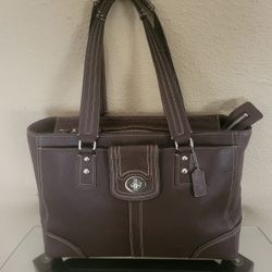 Coach Vintage Brown Large Shoulder Pebbled Leather Handbag 