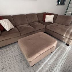 Sectional Couch No Stains Or Rips