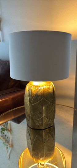 Table lamp