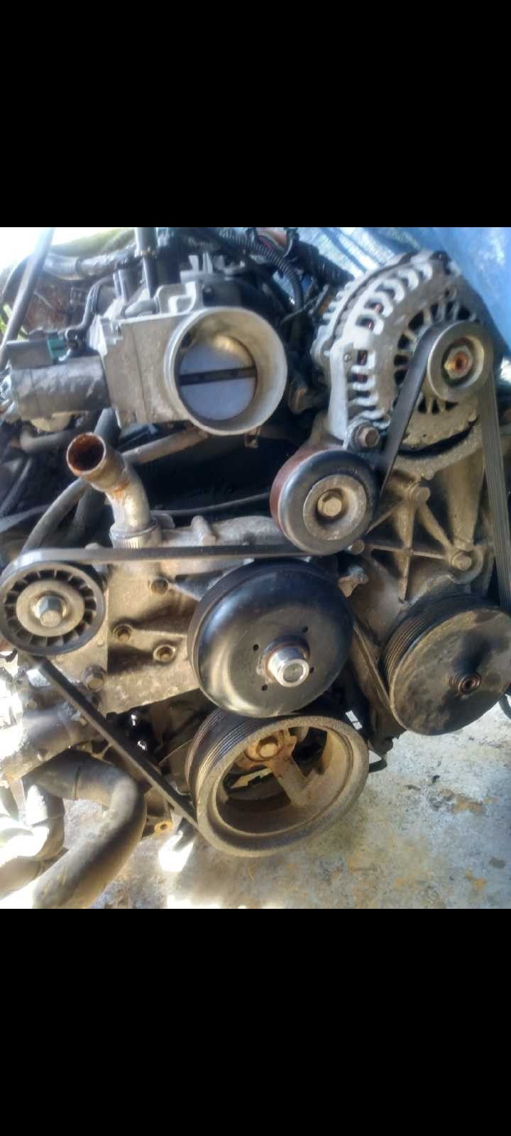 2003 Suburban  Motor 5.3  140,000 Miles  Interesados Llamar A Jorge (contact info removed)