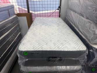 TWIN SIZE SIMMONS BEAUTYREST (EXTRA-FIRM) MATTRESS & BOX SPRING BED SET