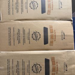 Traeger Folding Front Shelf 