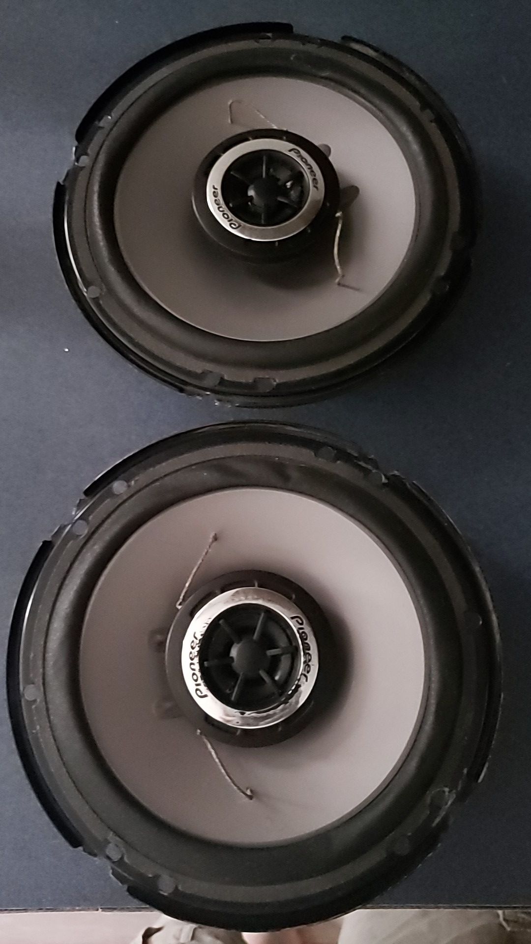 Pioneer speakers