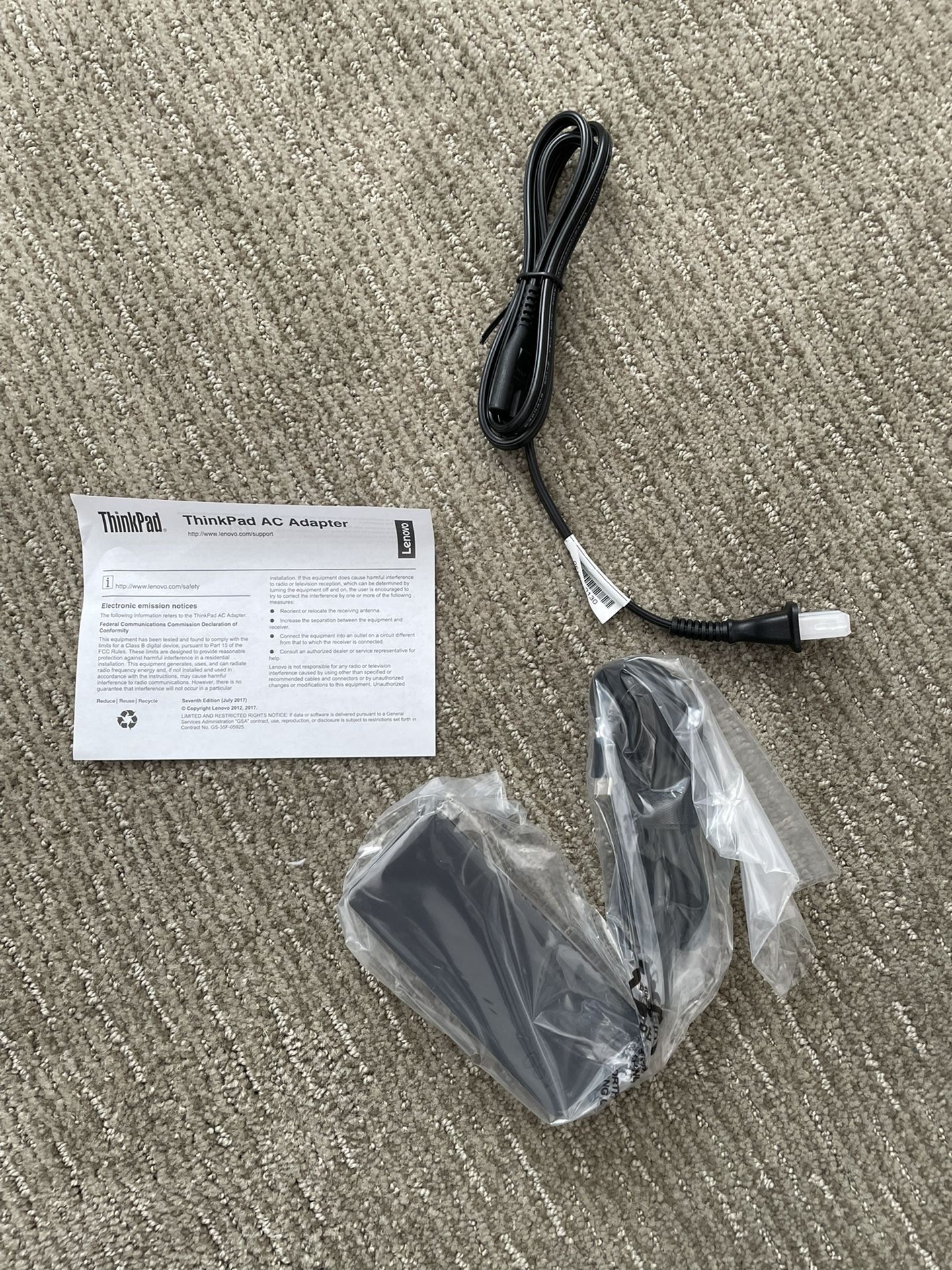 Lenovo Thinkpad AC Adapter NEW