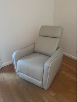 Bonzy Home Power Swivel Rocker Recliner – Brand New – Silver