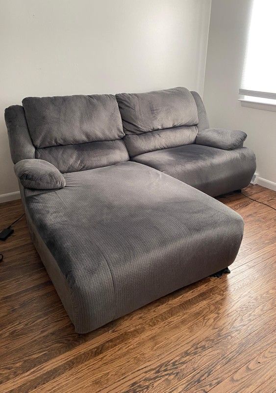 $300 - Chaise / Recliner Combo Sofa Sectional