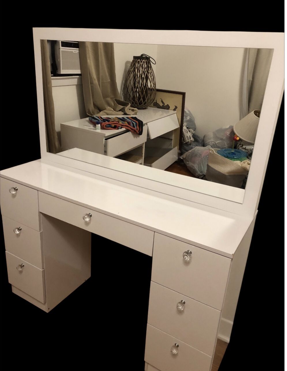 Like New Make Up Vanity White With Large Mirror And Lots Storage