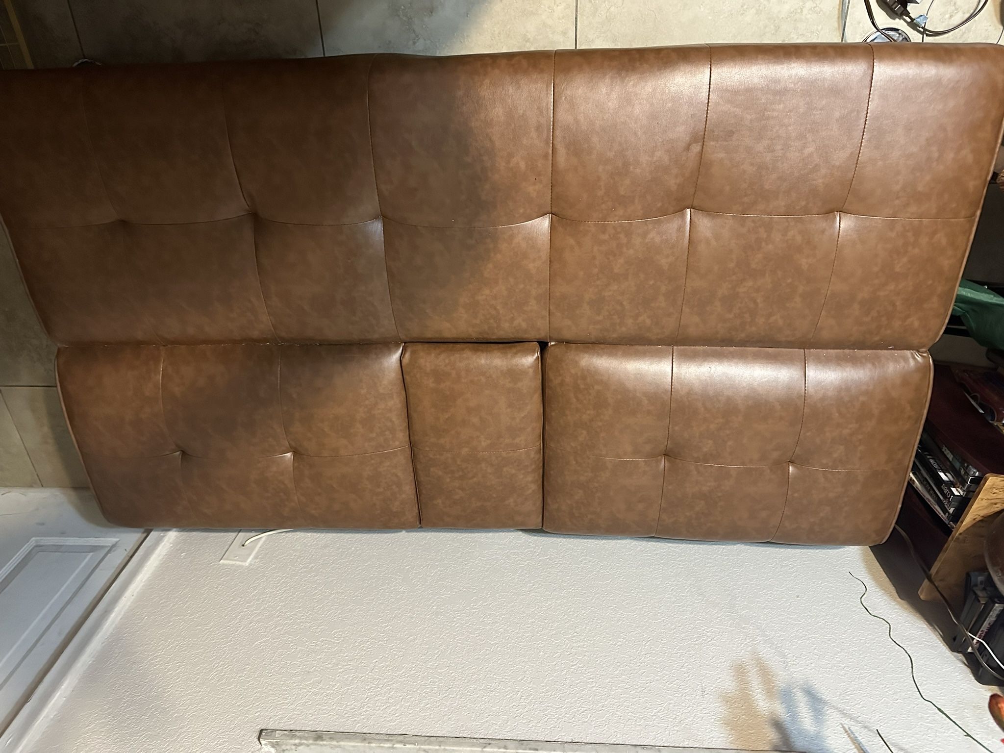 Leather Sofa With Cup Holders 