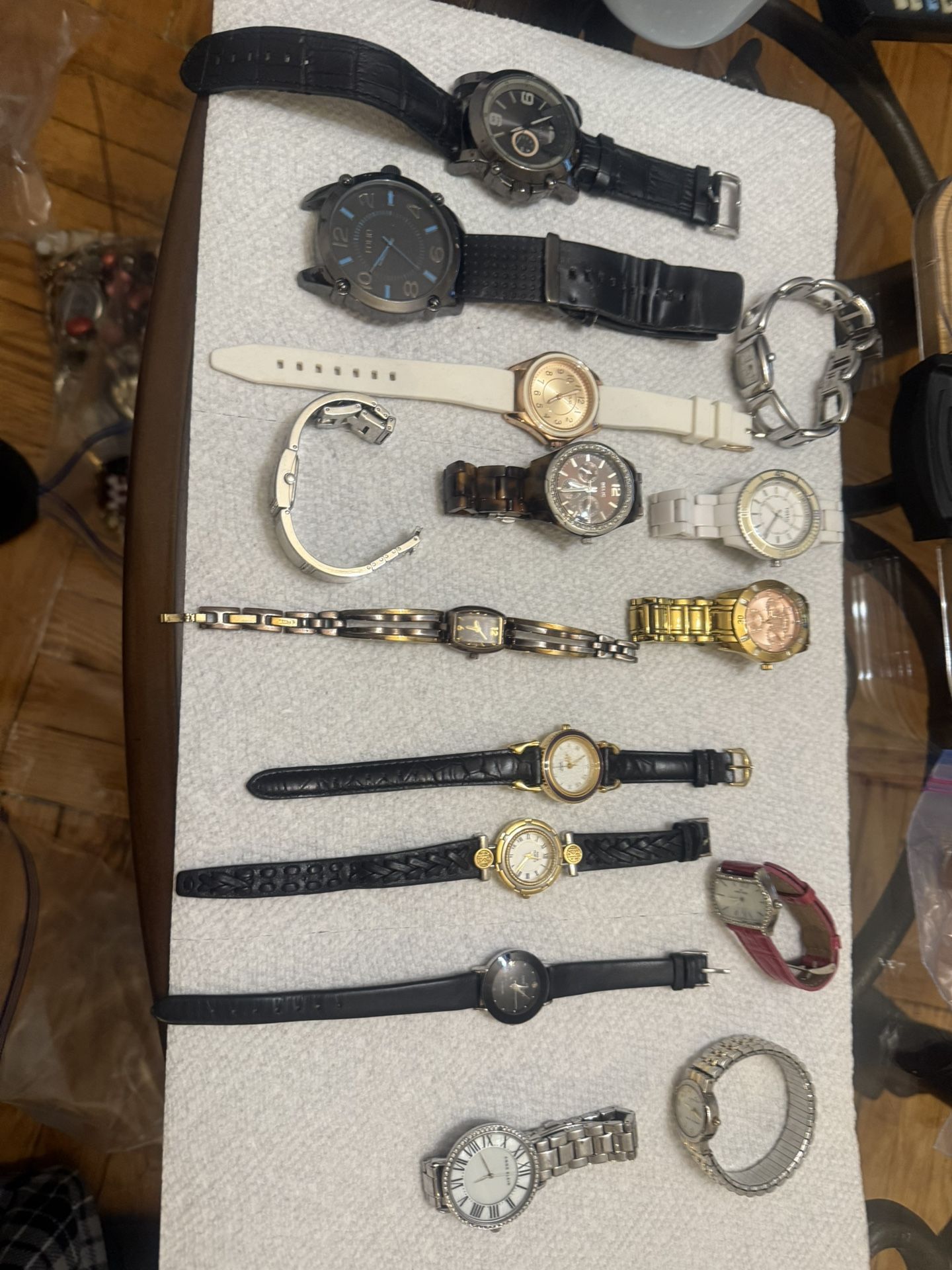 Vintage Lot Of 15 Mens&Womans Watches Fossil, Relic,Anne Klein,Folio Untested