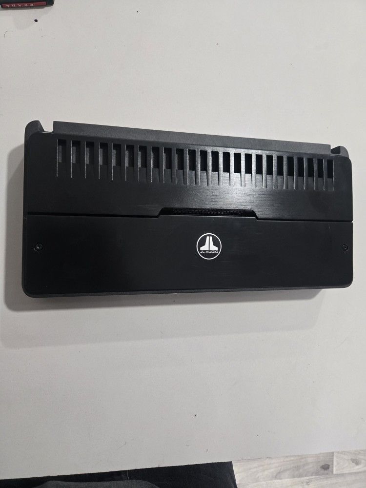 JL Audio Amplifier