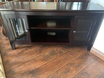Console / TV Stand