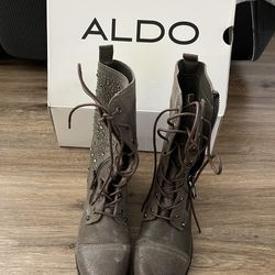 Boots- Aldo