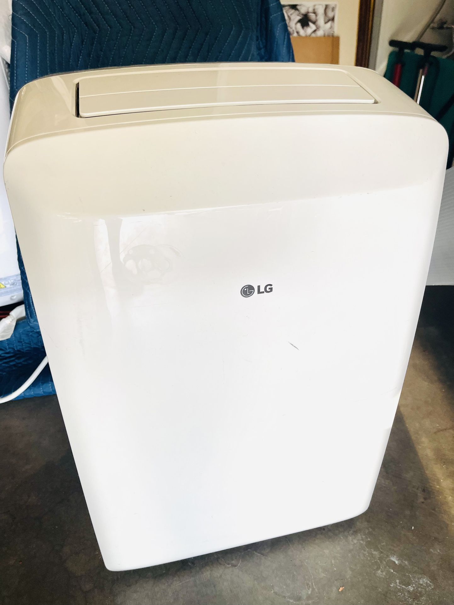 LG Portable Air Conditioner 