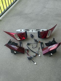 Lexus IS(contact info removed) Tail Light and piece attachments