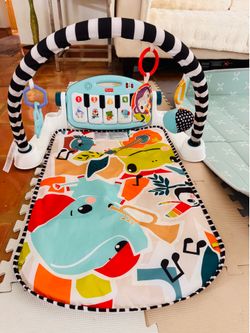 Fisher-Price Kick & Play Piano Gym
