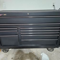 CLASSIC 55 IN SNAP-ON TOOL BOX