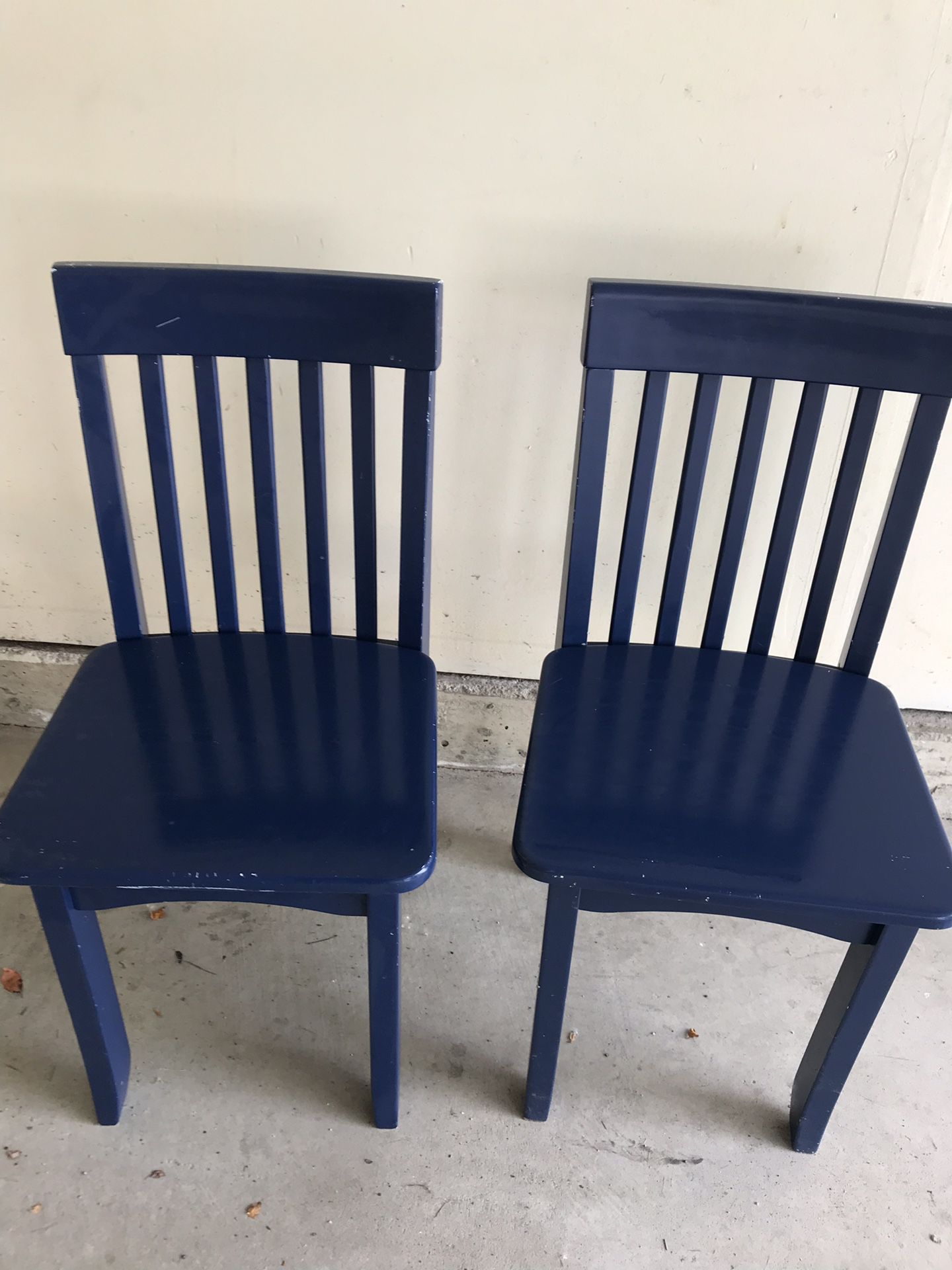 Two kids chairs, blue