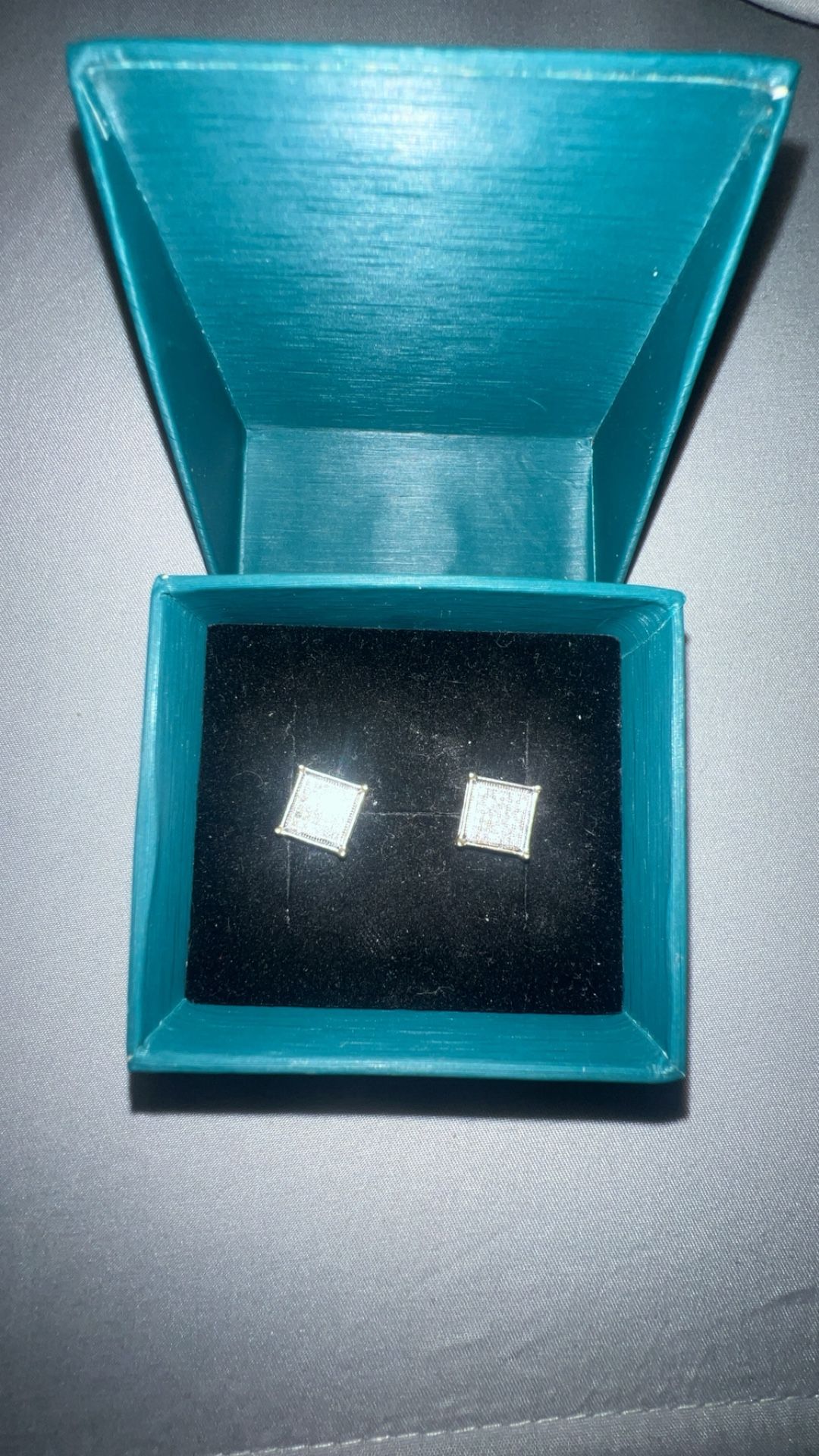 10k Diamond Earrings
