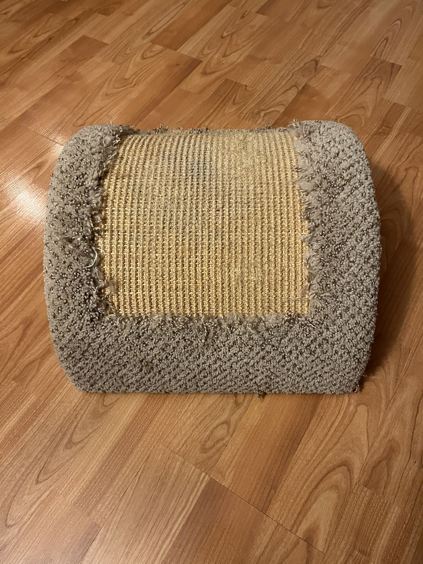 Cat Scratcher Half Circle