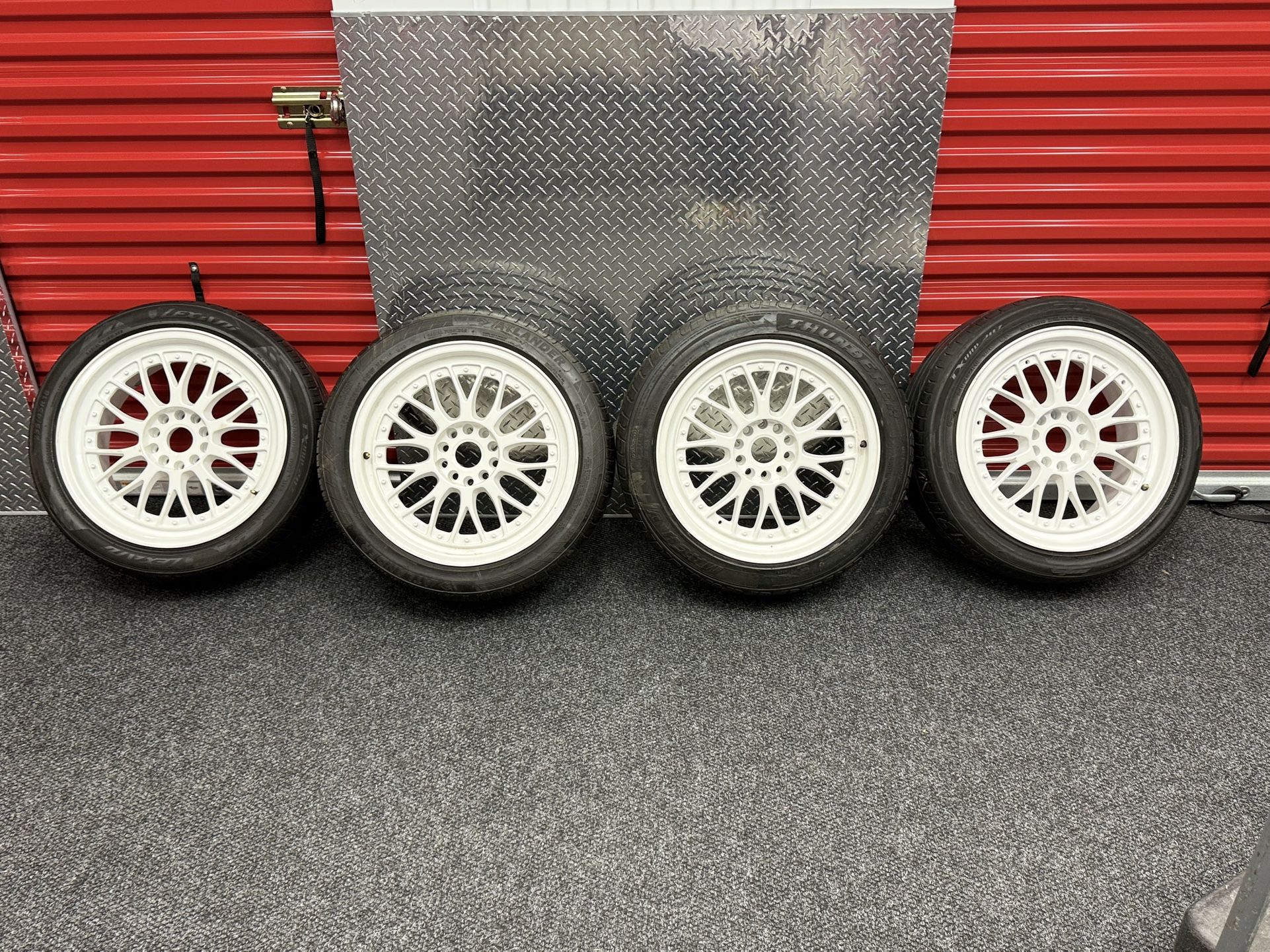 Set of 4 White Wheels and Tires
