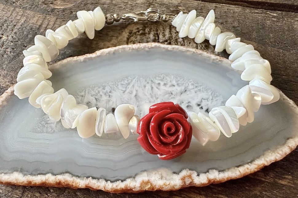 Red Rose And White She’ll Bracelet