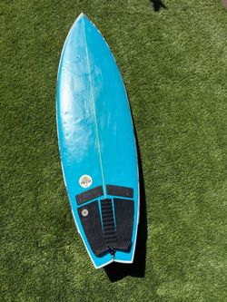 Twinsman Groveler twin fin Shortboard Surfboard Blue with Octopus Traction Pad