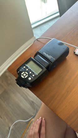 Yongnuo YN560 IV Flash for Sale – Excellent Condition!