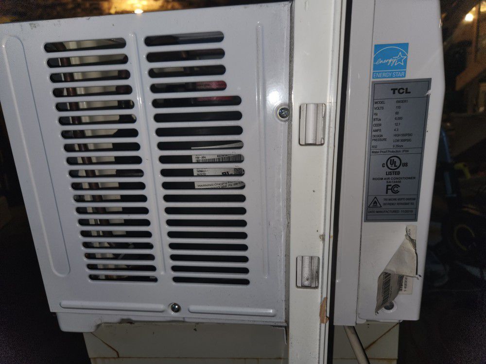 TCL Window AIR-CONDITIONER 6000btu With REMOTE CONTROL