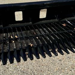 Wolverine 2026 SKID LOADER SIEVE SHOVEL ... 66 Inch