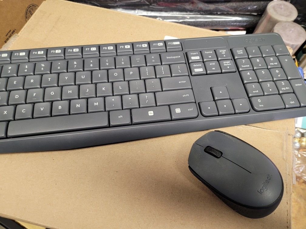 Logitech Wireless Keypad + Mouse Bundle 