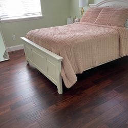 Full sized Bed + Mattress + Box Spring