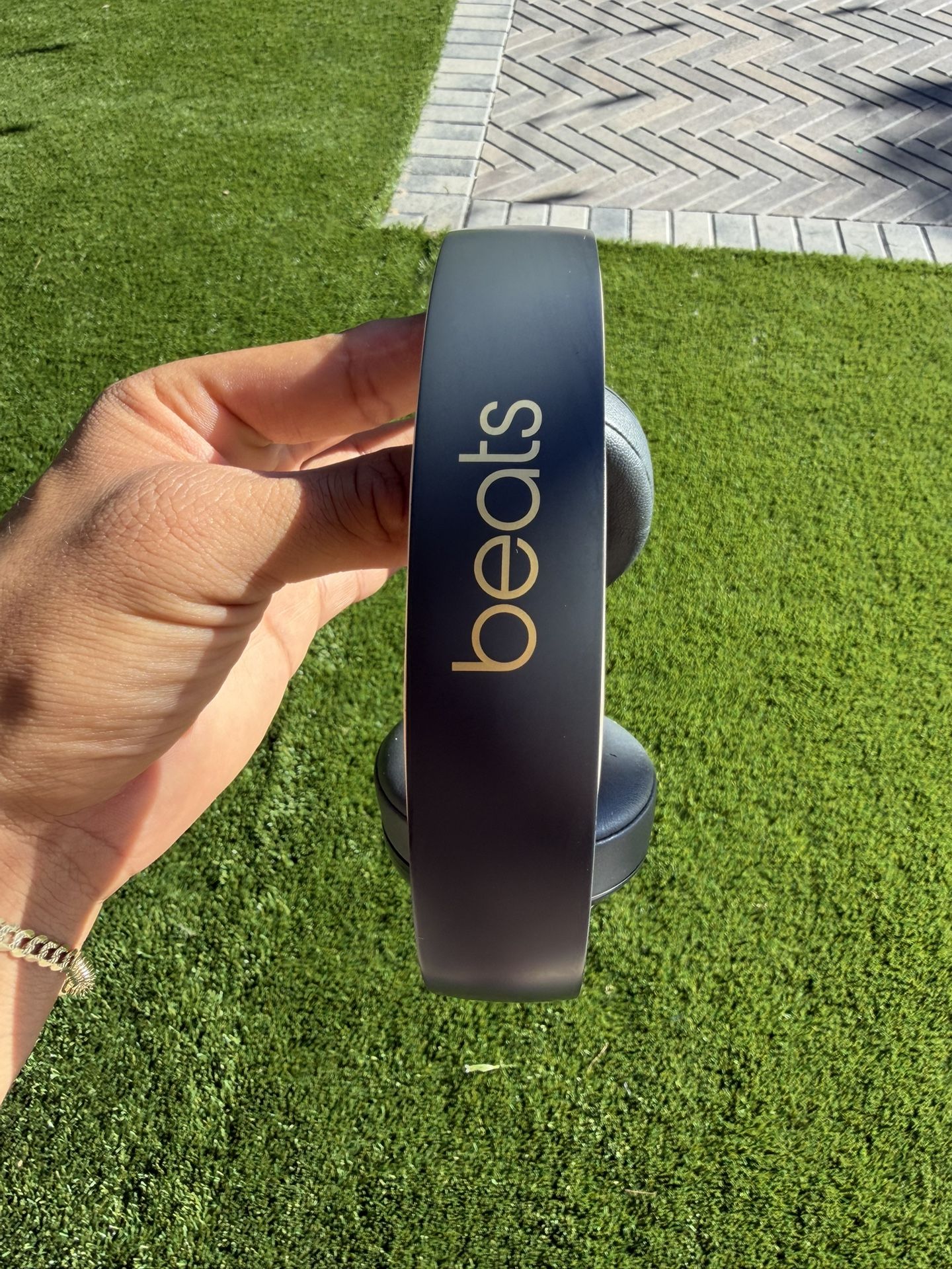 Beats Studio3 Wireless – Skyline Edition