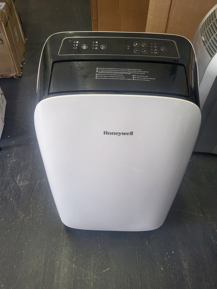Air Conditioners
Honeywell 12k BTU Portable AC