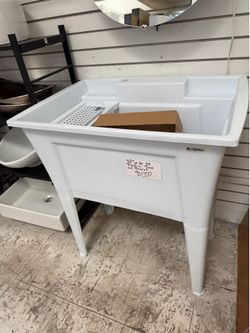 Laundry sink