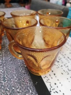 A Set Of (6) Vintage Amber Thumb Print Pattern, Tea Cups