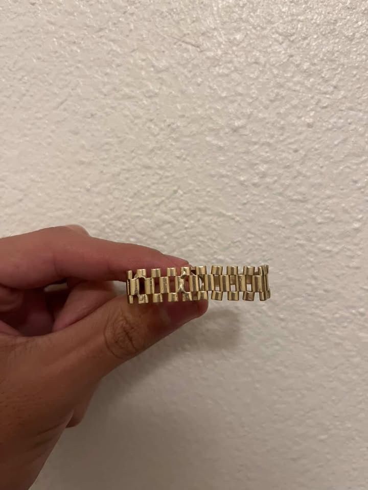 10k Double Finger Ring