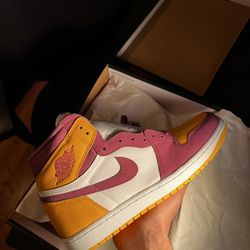 Jordan 1 “Brotherhood”