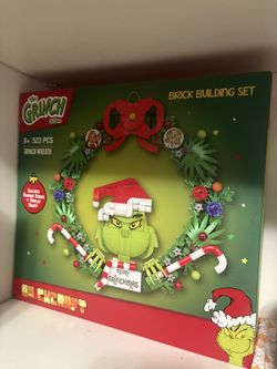 Grinch Brick Building Set