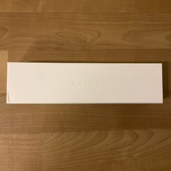 Apple Watch Series 5 40mm Space Gray Aluminum GPS w/ Space Black Milanese Loop Band