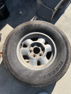 GMC stock Rims (6x5.5) 16”