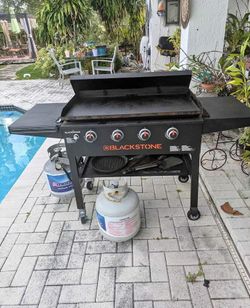 Blackstone grill -Delivery available