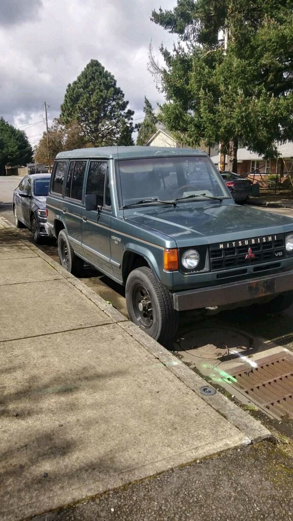 1991 Mitsubishi Montero