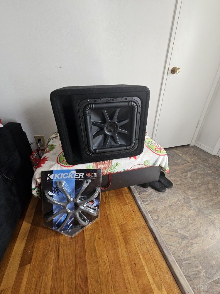 Kicker Solo Baric L7 12 In Ported Box With Grill 