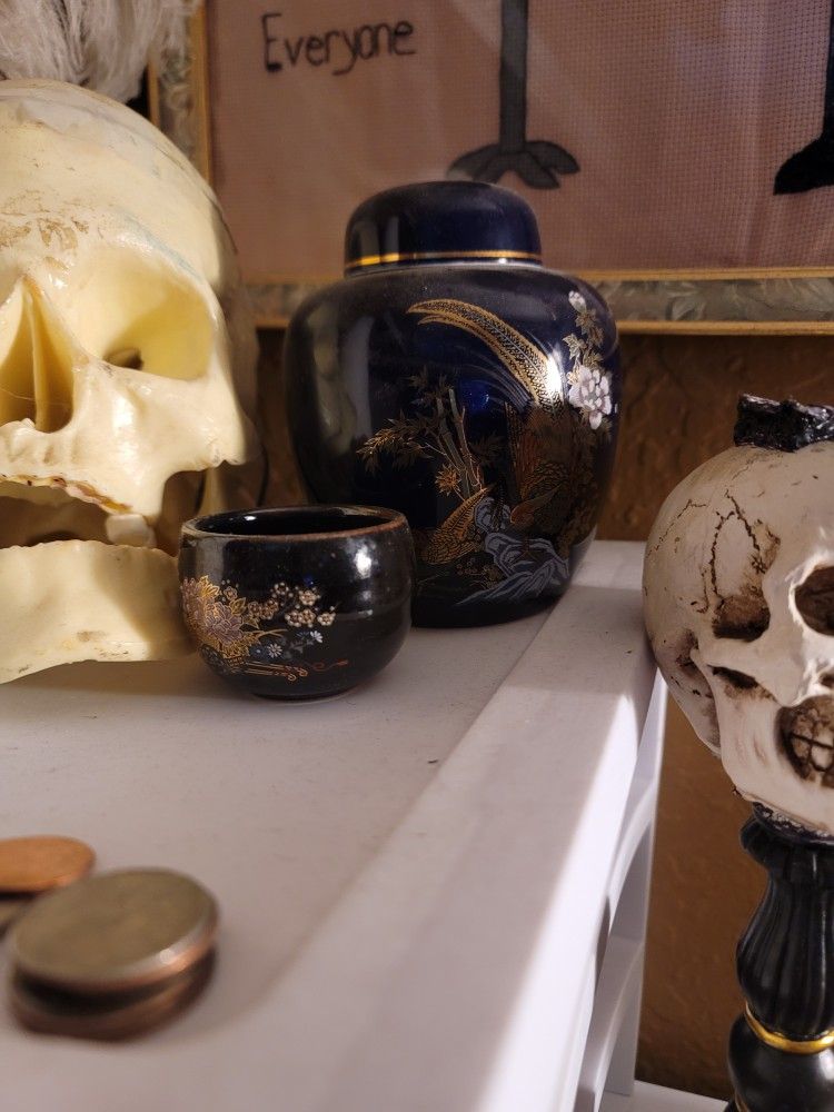 Vintage Cobalt Blue Gold Porcelain Ginger Jar With Pheasants And Gold Accents