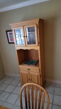 Cabinets Good Condition