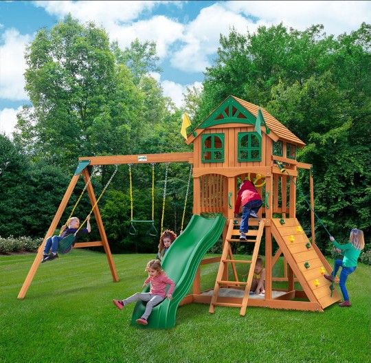 OUTING W/ MONKEY BARS SWING SET